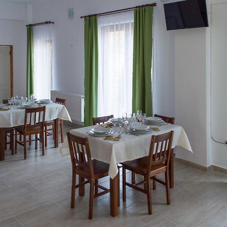Pensiune Casa Ampeia Алба-Юлія Екстер'єр фото