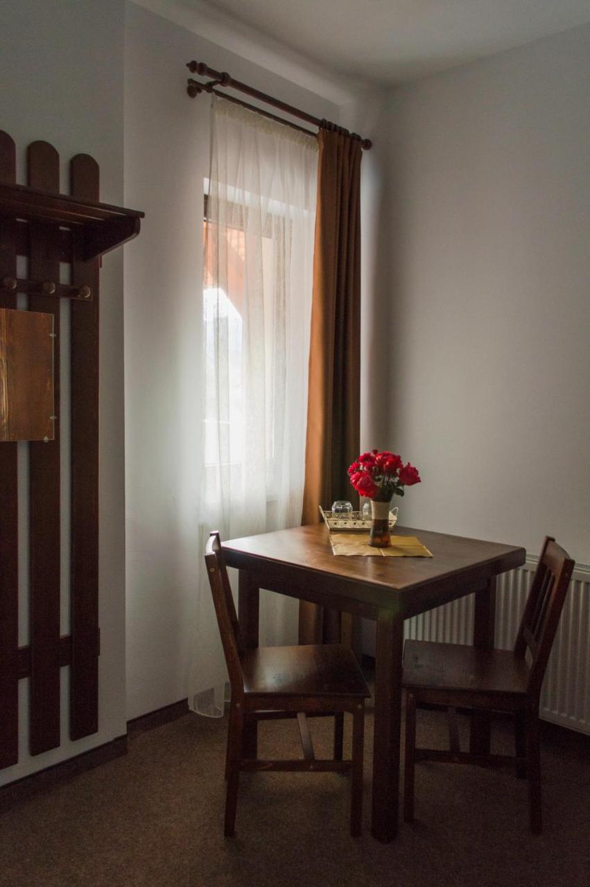Pensiune Casa Ampeia Алба-Юлія Екстер'єр фото